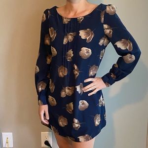 Medium navy patterned dress